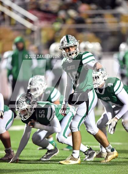 Thumbnail 2 in Santo vs Seymour (Texas UIL 2A-2 Bi-District) photogallery.