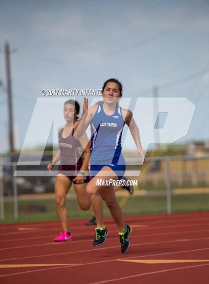 Thumbnail 1 in Tarpon Relays photogallery.