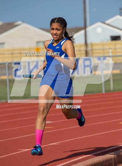 Thumbnail 1 in Tarpon Relays photogallery.