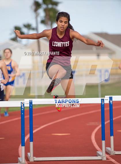 Thumbnail 1 in Tarpon Relays photogallery.