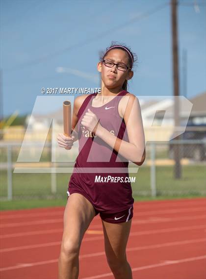 Thumbnail 1 in Tarpon Relays photogallery.