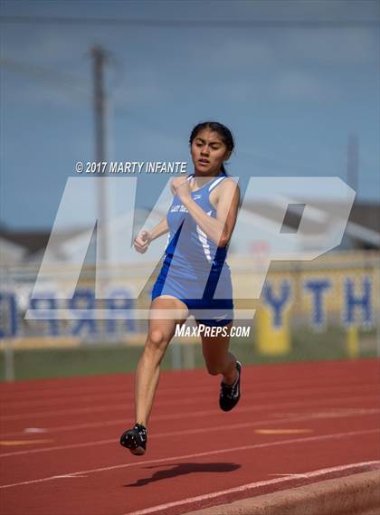 Thumbnail 3 in Tarpon Relays photogallery.