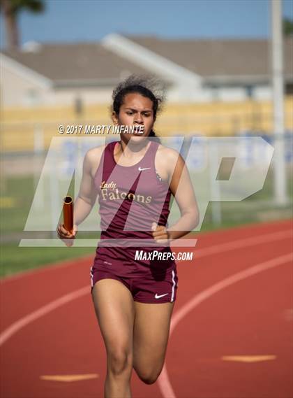 Thumbnail 2 in Tarpon Relays photogallery.