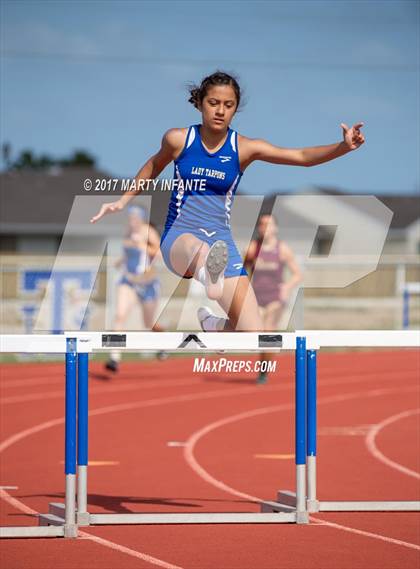 Thumbnail 1 in Tarpon Relays photogallery.