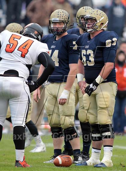 Thumbnail 2 in Dallas Jesuit vs. Rockwall (UIL 5A Area Playoff) photogallery.