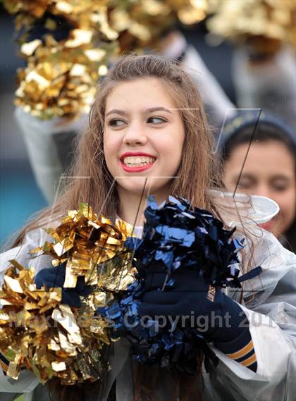 Thumbnail 3 in Dallas Jesuit vs. Rockwall (UIL 5A Area Playoff) photogallery.