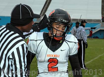 Thumbnail 3 in Dallas Jesuit vs. Rockwall (UIL 5A Area Playoff) photogallery.
