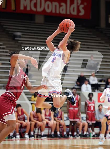 Thumbnail 3 in Dickinson vs. Tompkins (McDonald's Texas Invitational) photogallery.