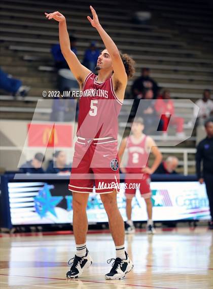 Thumbnail 3 in Dickinson vs. Tompkins (McDonald's Texas Invitational) photogallery.