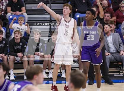 Thumbnail 3 in Fayetteville vs Logan-Rogersville (Bill Rowe's Queen City Classic) photogallery.