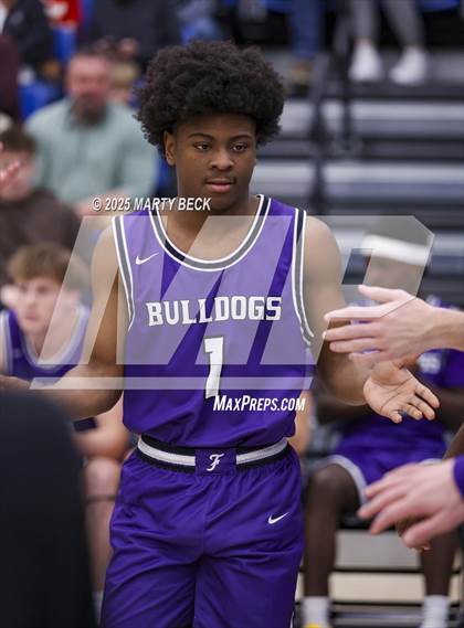 Thumbnail 2 in Fayetteville vs Logan-Rogersville (Bill Rowe's Queen City Classic) photogallery.