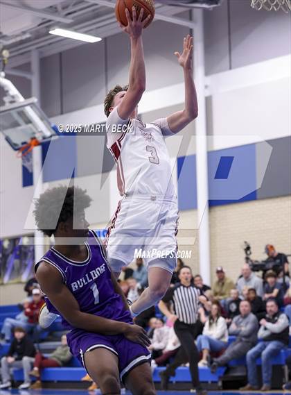 Thumbnail 1 in Fayetteville vs Logan-Rogersville (Bill Rowe's Queen City Classic) photogallery.