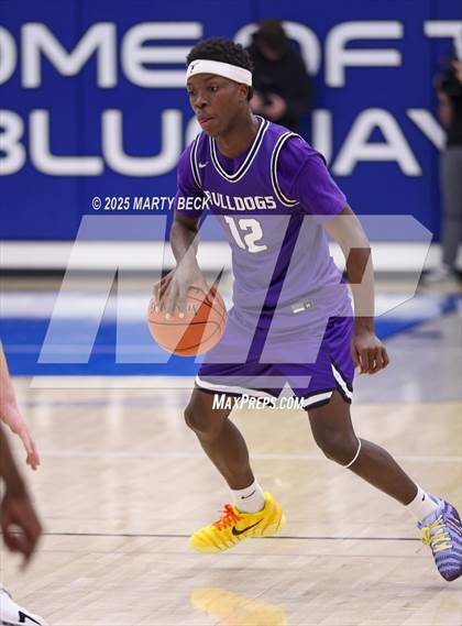 Thumbnail 3 in Fayetteville vs Logan-Rogersville (Bill Rowe's Queen City Classic) photogallery.