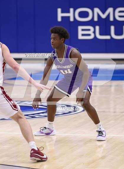 Thumbnail 2 in Fayetteville vs Logan-Rogersville (Bill Rowe's Queen City Classic) photogallery.