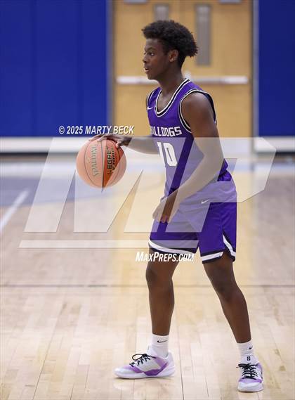 Thumbnail 1 in Fayetteville vs Logan-Rogersville (Bill Rowe's Queen City Classic) photogallery.