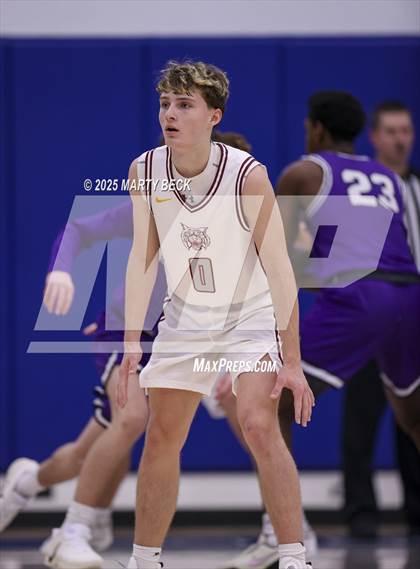 Thumbnail 3 in Fayetteville vs Logan-Rogersville (Bill Rowe's Queen City Classic) photogallery.