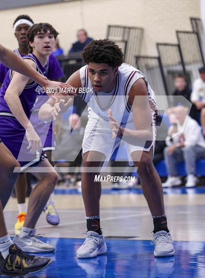 Thumbnail 2 in Fayetteville vs Logan-Rogersville (Bill Rowe's Queen City Classic) photogallery.