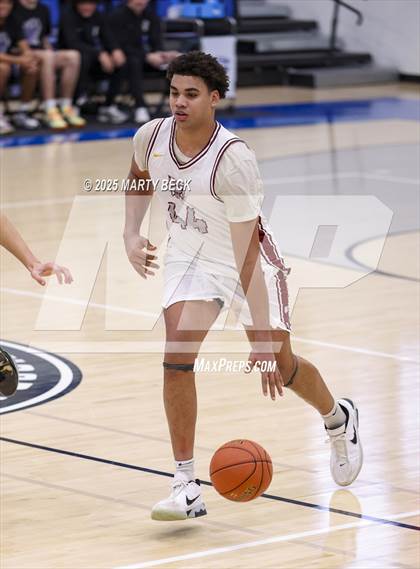 Thumbnail 3 in Fayetteville vs Logan-Rogersville (Bill Rowe's Queen City Classic) photogallery.