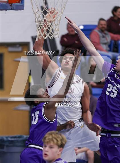 Thumbnail 1 in Fayetteville vs Logan-Rogersville (Bill Rowe's Queen City Classic) photogallery.