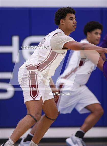 Thumbnail 2 in Fayetteville vs Logan-Rogersville (Bill Rowe's Queen City Classic) photogallery.