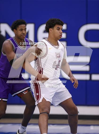 Thumbnail 2 in Fayetteville vs Logan-Rogersville (Bill Rowe's Queen City Classic) photogallery.