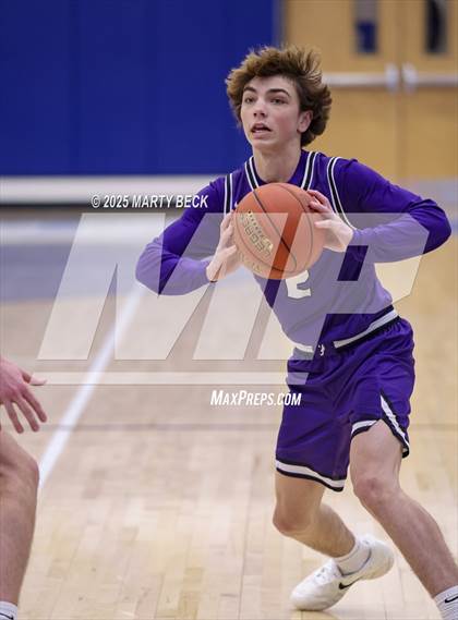 Thumbnail 2 in Fayetteville vs Logan-Rogersville (Bill Rowe's Queen City Classic) photogallery.