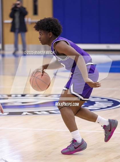 Thumbnail 3 in Fayetteville vs Logan-Rogersville (Bill Rowe's Queen City Classic) photogallery.