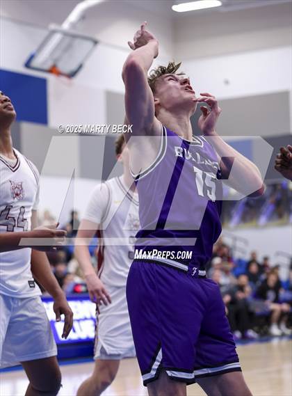 Thumbnail 2 in Fayetteville vs Logan-Rogersville (Bill Rowe's Queen City Classic) photogallery.