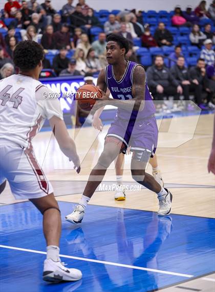 Thumbnail 2 in Fayetteville vs Logan-Rogersville (Bill Rowe's Queen City Classic) photogallery.