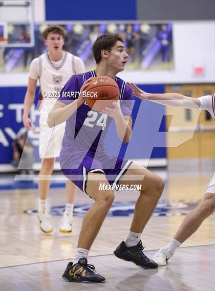 Thumbnail 1 in Fayetteville vs Logan-Rogersville (Bill Rowe's Queen City Classic) photogallery.