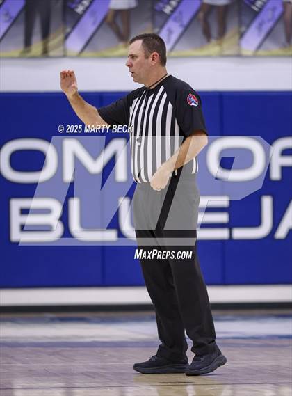 Thumbnail 3 in Fayetteville vs Logan-Rogersville (Bill Rowe's Queen City Classic) photogallery.