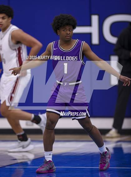 Thumbnail 2 in Fayetteville vs Logan-Rogersville (Bill Rowe's Queen City Classic) photogallery.