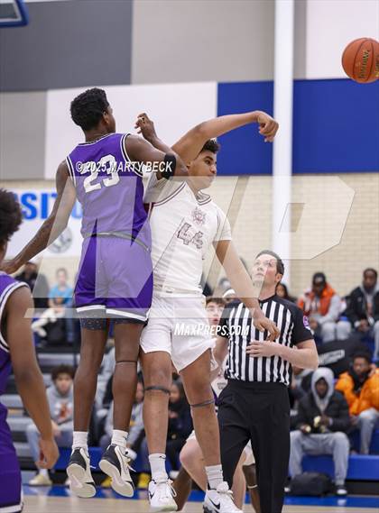 Thumbnail 1 in Fayetteville vs Logan-Rogersville (Bill Rowe's Queen City Classic) photogallery.