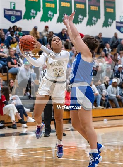 Thumbnail 2 in Indianapolis Bishop Chatard @ Cathedral photogallery.