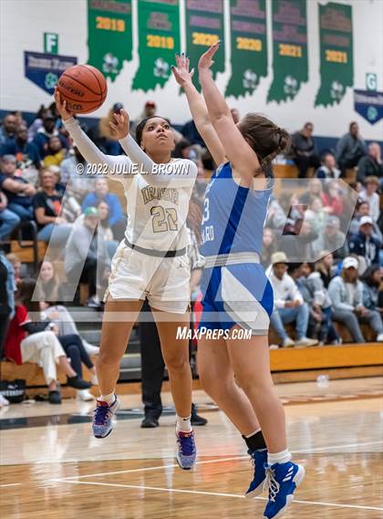 Thumbnail 3 in Indianapolis Bishop Chatard @ Cathedral photogallery.