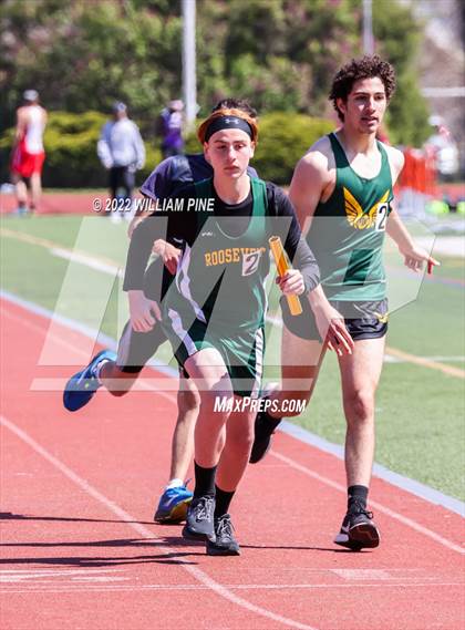 Thumbnail 2 in Kingston Tiger Relays (Boys Morning Races) photogallery.