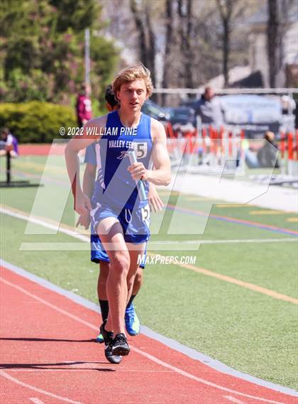 Thumbnail 3 in Kingston Tiger Relays (Boys Morning Races) photogallery.