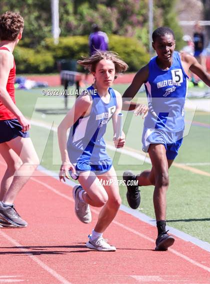 Thumbnail 1 in Kingston Tiger Relays (Boys Morning Races) photogallery.