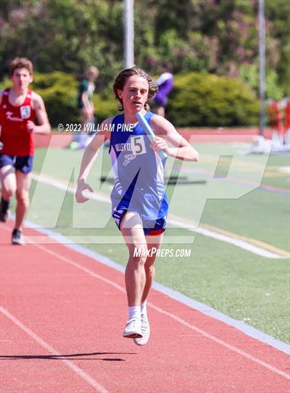 Thumbnail 2 in Kingston Tiger Relays (Boys Morning Races) photogallery.