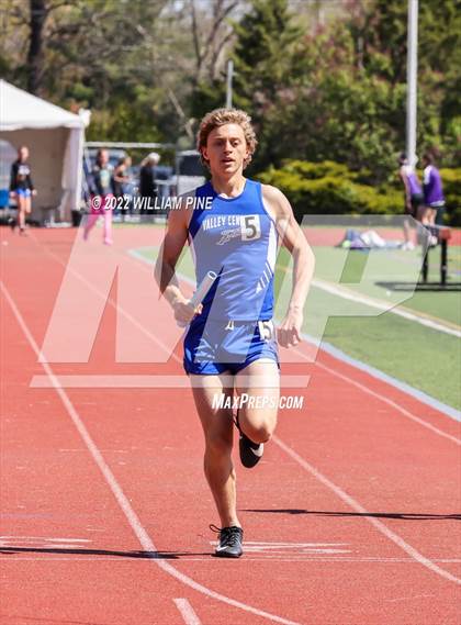 Thumbnail 1 in Kingston Tiger Relays (Boys Morning Races) photogallery.