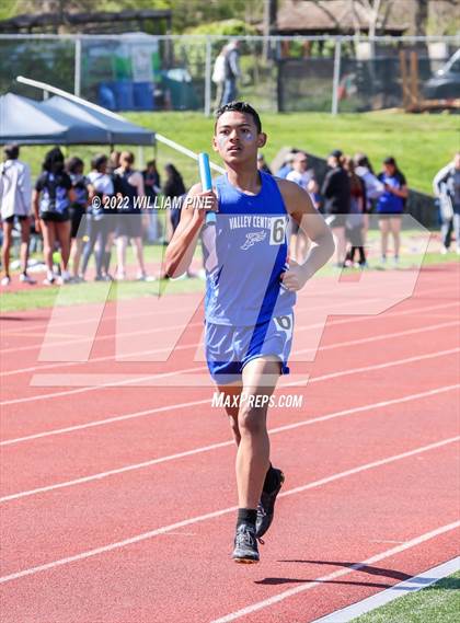 Thumbnail 1 in Kingston Tiger Relays (Boys Morning Races) photogallery.