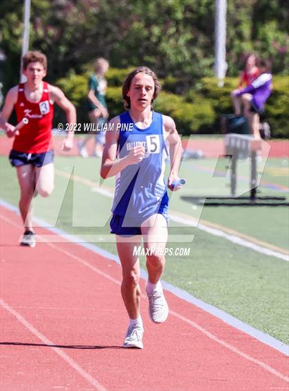 Thumbnail 3 in Kingston Tiger Relays (Boys Morning Races) photogallery.