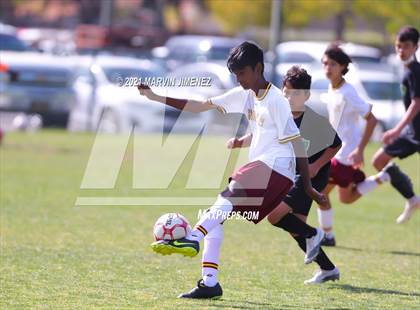 Thumbnail 2 in Royal vs Simi Valley photogallery.