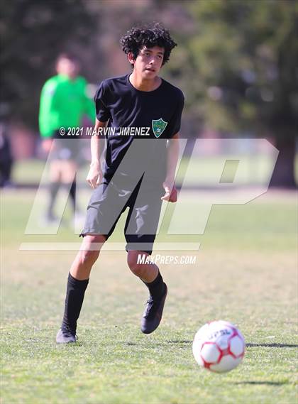 Thumbnail 3 in Royal vs Simi Valley photogallery.