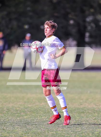 Thumbnail 3 in Royal vs Simi Valley photogallery.
