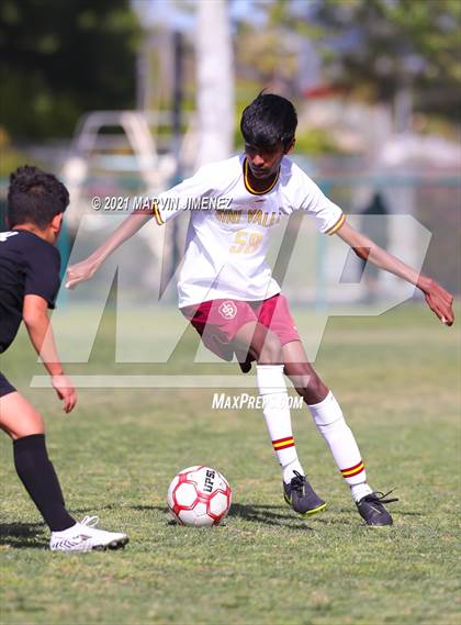 Thumbnail 2 in Royal vs Simi Valley photogallery.