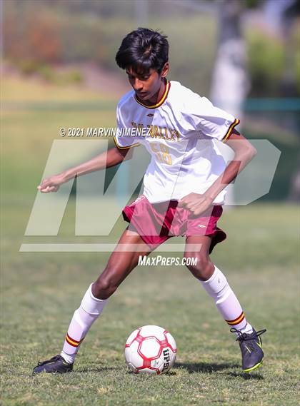 Thumbnail 1 in Royal vs Simi Valley photogallery.