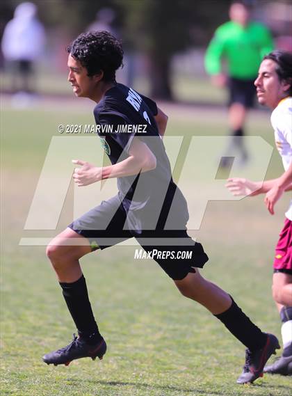 Thumbnail 1 in Royal vs Simi Valley photogallery.