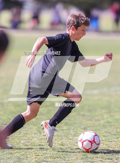 Thumbnail 3 in Royal vs Simi Valley photogallery.