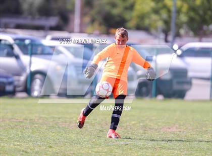 Thumbnail 2 in Royal vs Simi Valley photogallery.